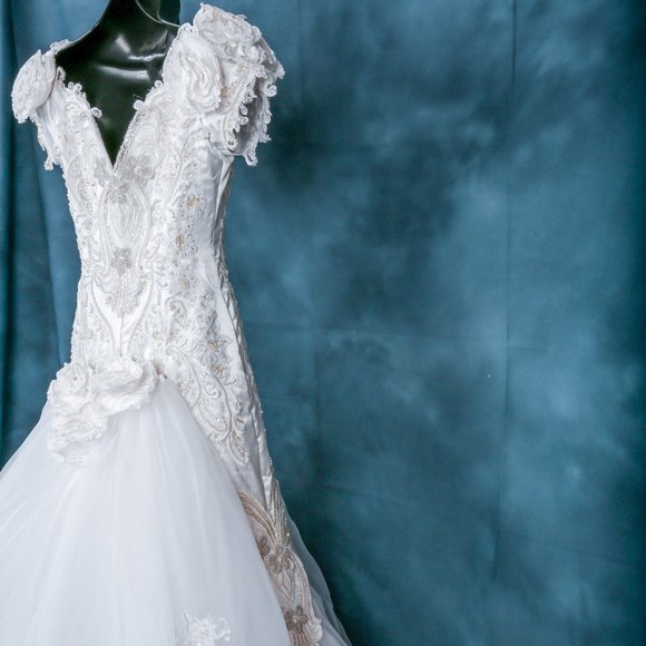 Vintage Wedding Dress + Vail  Mermaid White 4 - Picture 9 of 16